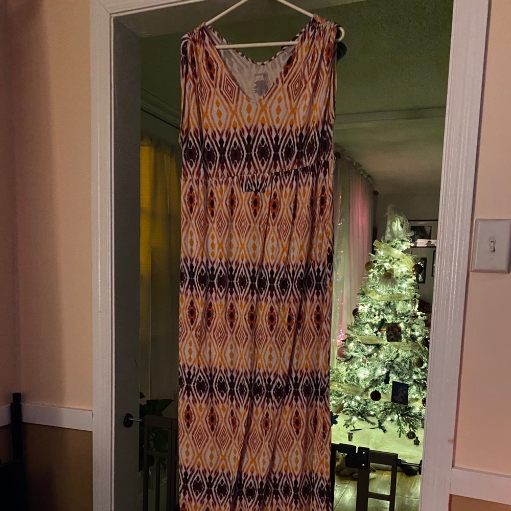 Geometric Pattern Maxi Dress - Size: L
